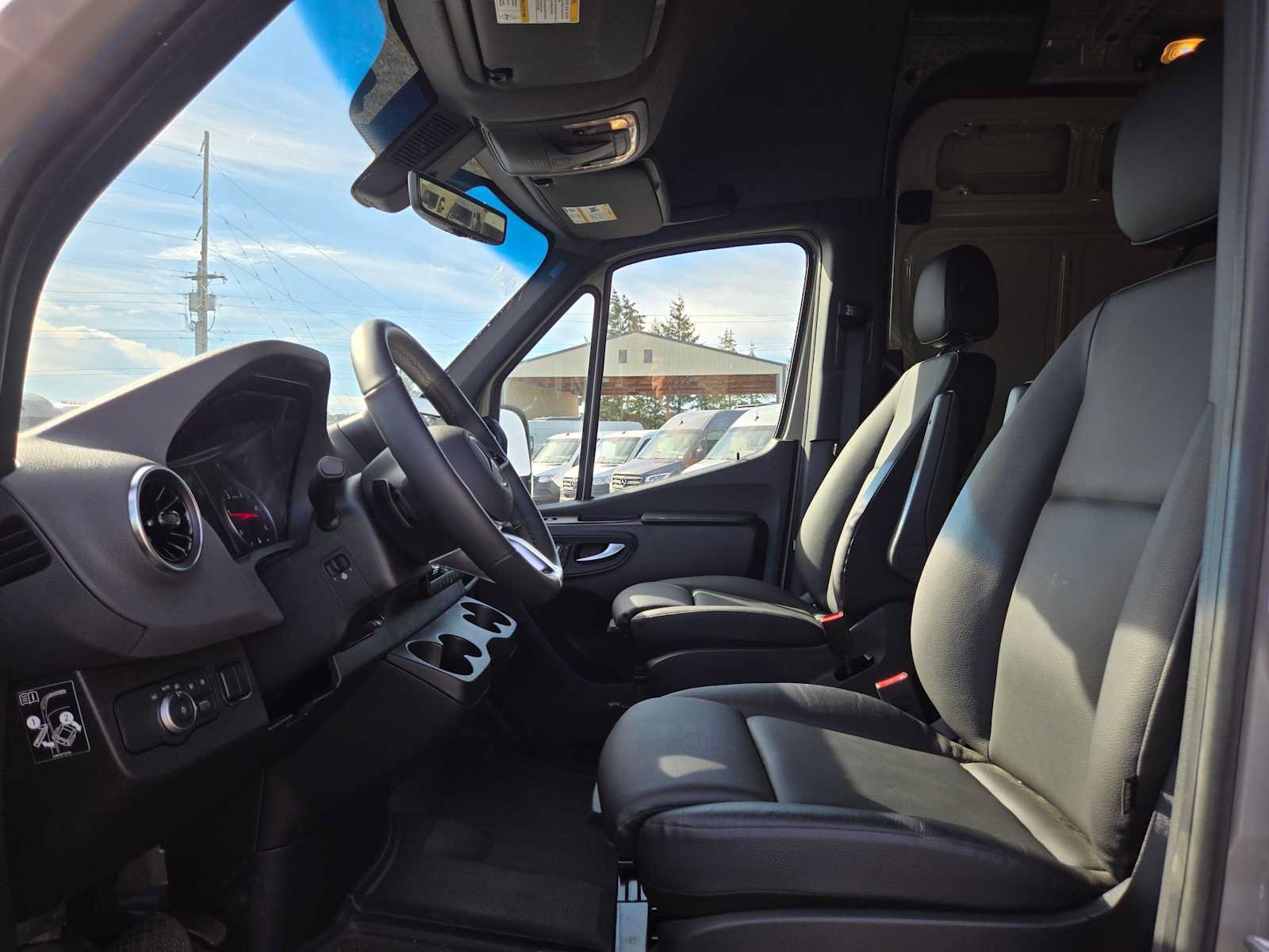 Used 2026 Mercedes-Benz Sprinter 2500 image 21
