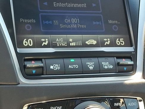 Used 2014 Acura RLX image 17