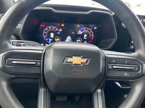 Used 2024 Chevrolet Colorado W/T image 24