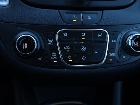 Used 2024 Chevrolet Malibu LT image 11