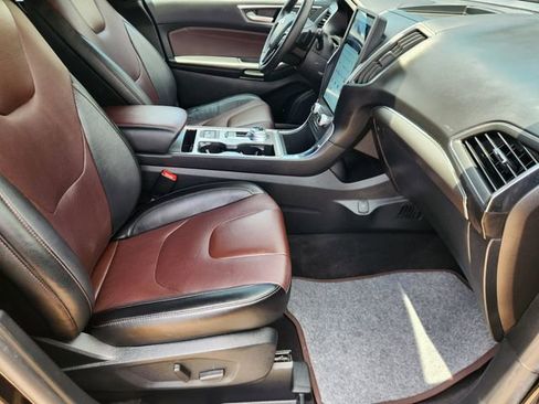 Used 2022 Ford Edge Titanium w/ Equipment Group 301A AWD/4WD image 14