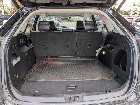 Used 2020 Ford Edge SEL w/ Convenience Package image 32