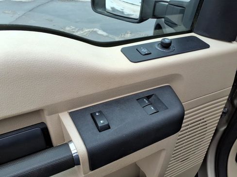 Used 2010 Ford F350 XLT image 12