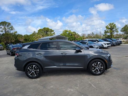 Certified 2023 Kia Sportage EX FWD image 9