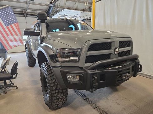 Used 2017 RAM 3500 Laramie w/ Snow Chief Group AWD/4WD image 4