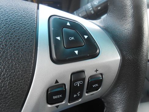 Used 2012 Ford Explorer XLT AWD/4WD image 17
