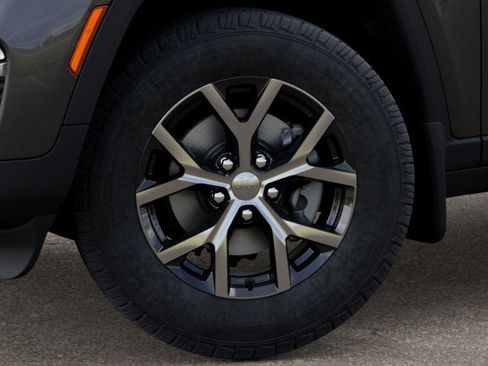 New 2025 Jeep Grand Cherokee Limited w/ MOPAR Finishing Package image 31