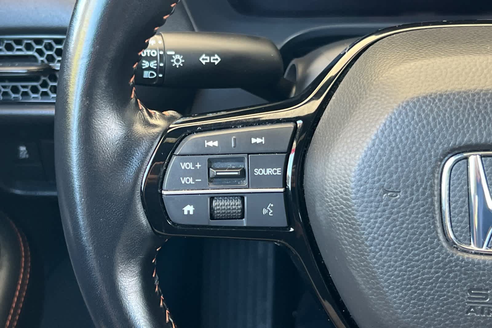 Used 2025 Honda HR-V Sport image 25