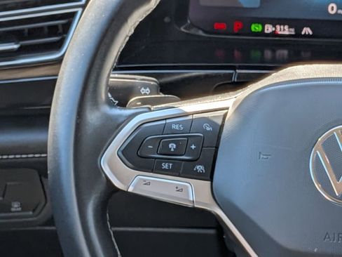 Used 2024 Volkswagen Atlas SE image 20