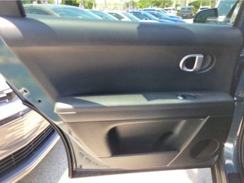 Used 2024 Hyundai Ioniq 5 SEL RWD image 10