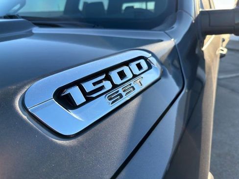 New 2025 RAM 1500 Laramie image 9