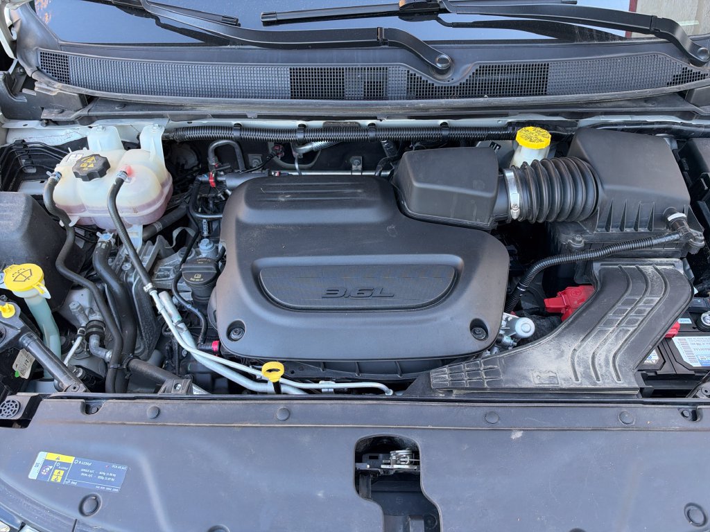 Used 2021 Chrysler Pacifica Pinnacle AWD/4WD image 24