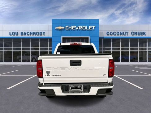 Used 2022 Chevrolet Colorado LT RWD image 7