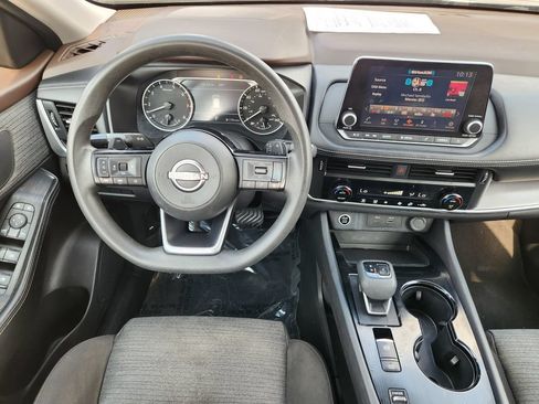 Used 2023 Nissan Rogue SV FWD image 27