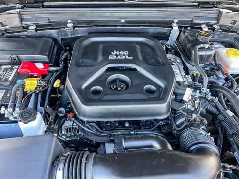 Used 2022 Jeep Wrangler Unlimited Sport image 26