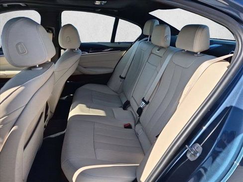 Used 2023 BMW 530i w/ Convenience Package RWD image 20