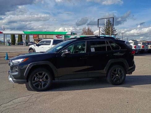 Used 2024 Toyota RAV4 Adventure image 5