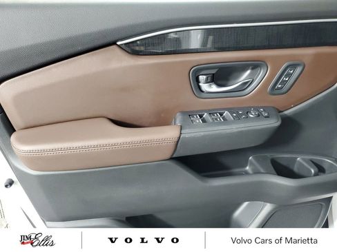 Used 2025 Honda Pilot Elite image 21