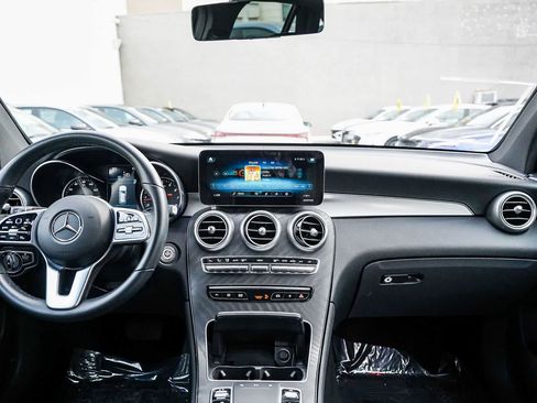 Used 2021 Mercedes-Benz GLC 300 GLC 300 image 11