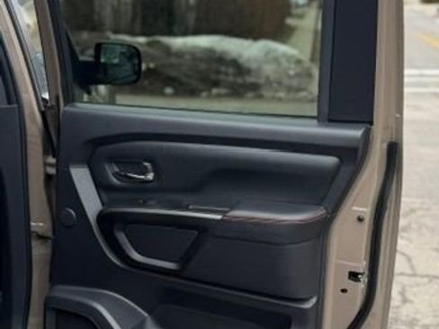 Used 2020 Nissan Titan PRO-4X w/ Pro-4x Convenience Package image 27