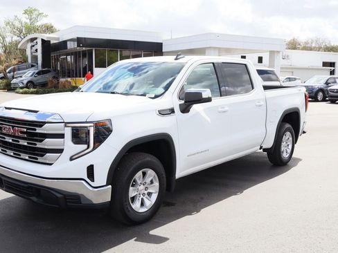 Certified 2023 GMC Sierra 1500 SLE image 4