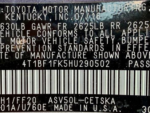 Used 2017 Toyota Camry SE image 26