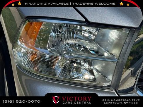 Used 2024 RAM 1500 Classic SLT image 7