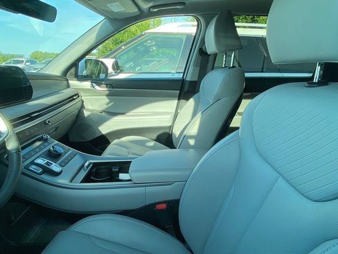 Used 2025 Hyundai Palisade SEL FWD image 5