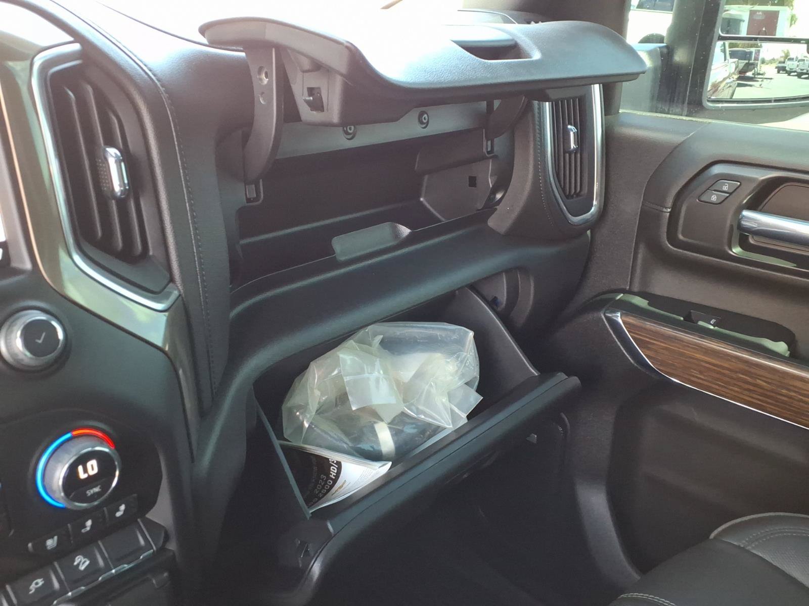 Used 2023 Chevrolet Silverado 2500 High Country w/ Z71 Off-Road Package AWD/4WD image 31
