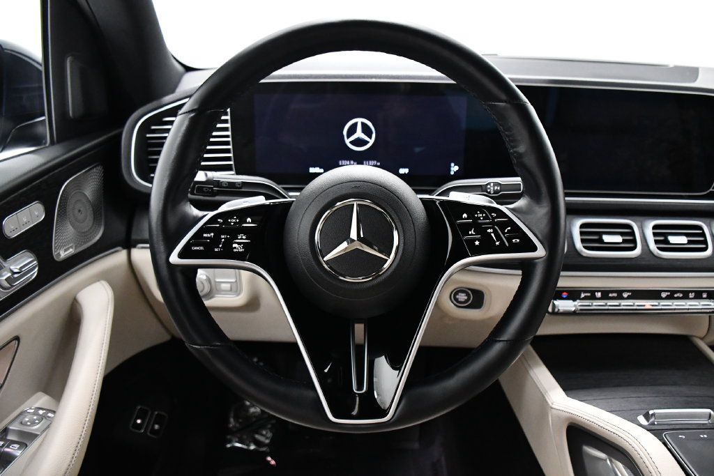 Used 2025 Mercedes-Benz GLE 450e 4MATIC image 9