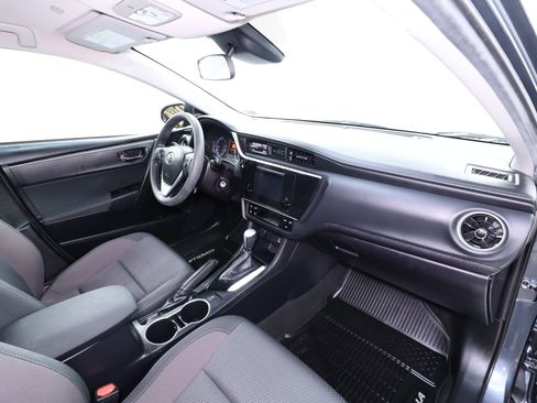 Used 2019 Toyota Corolla LE image 16