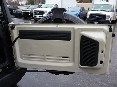 New 2025 Ford Bronco 2-Door w/ Sasquatch Package image 22