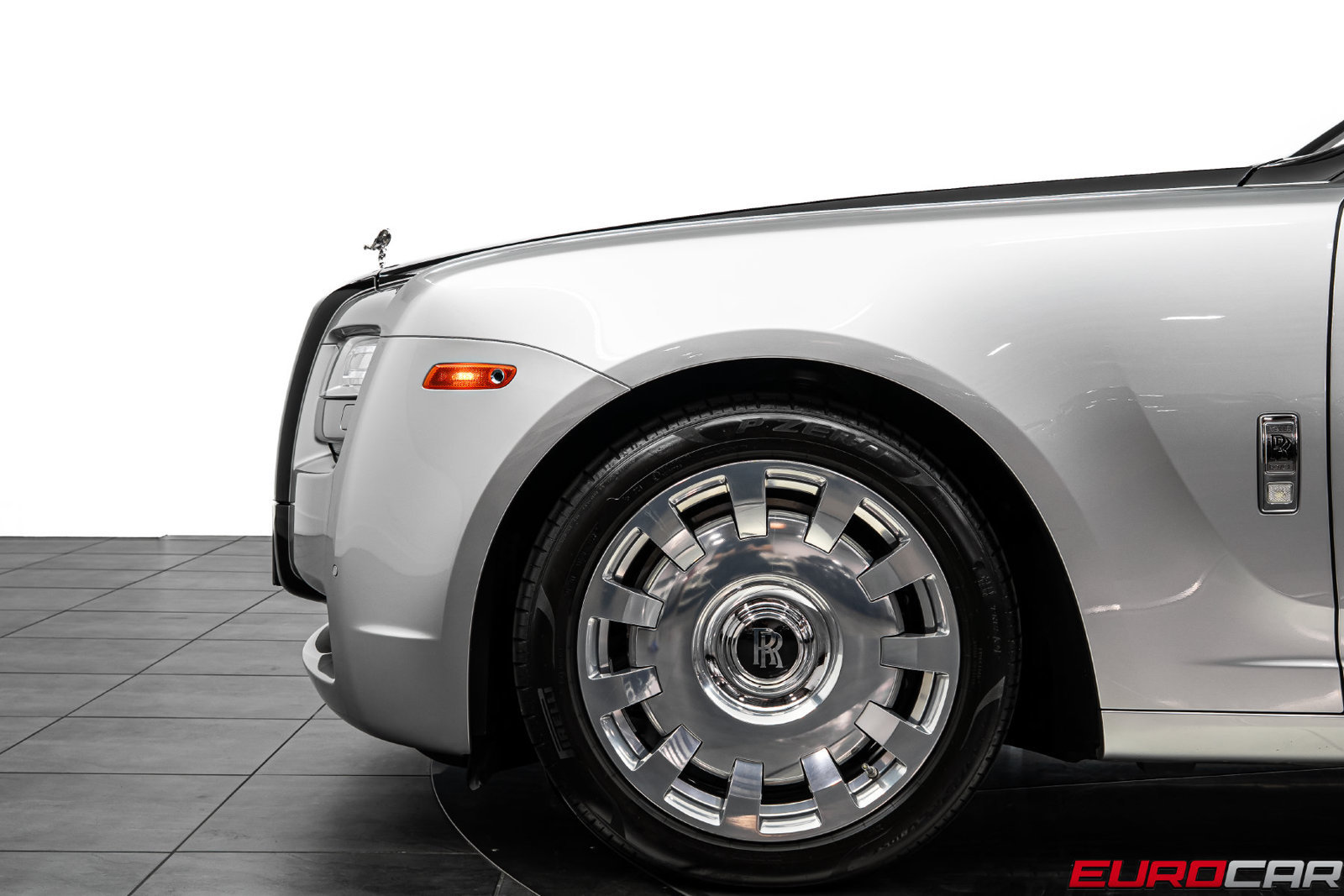 Used 2014 Rolls-Royce Ghost RWD image 15
