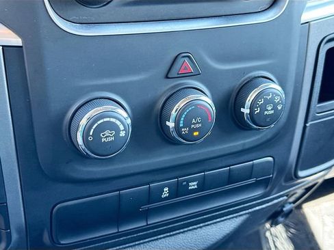 Used 2024 RAM 1500 Classic SLT image 15