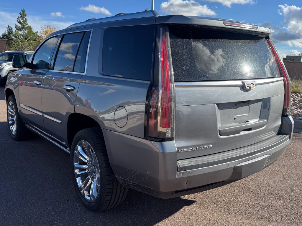 Used 2018 Cadillac Escalade Premium Luxury w/ LPO, Radiant Package AWD/4WD image 5