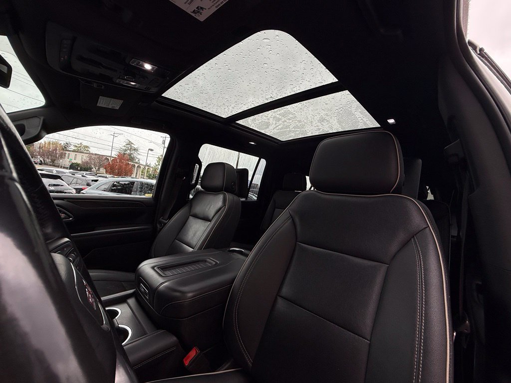 Used 2022 GMC Yukon XL SLT w/ SLT Luxury Plus Package AWD/4WD image 33