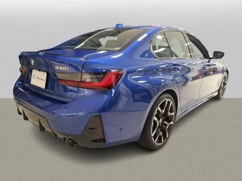 Used 2025 BMW 330i xDrive Sedan w/ M Sport Package image 4