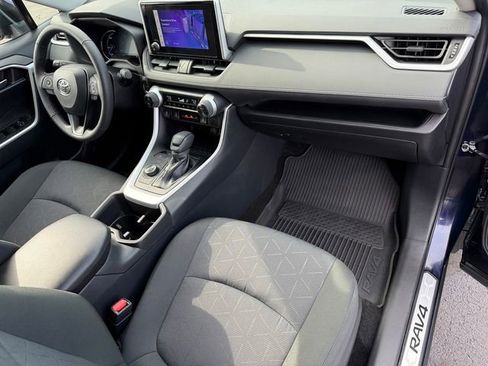 Certified 2025 Toyota RAV4 XLE w/ Convenience Package image 19