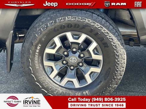Used 2023 Toyota Tacoma TRD Off-Road image 11