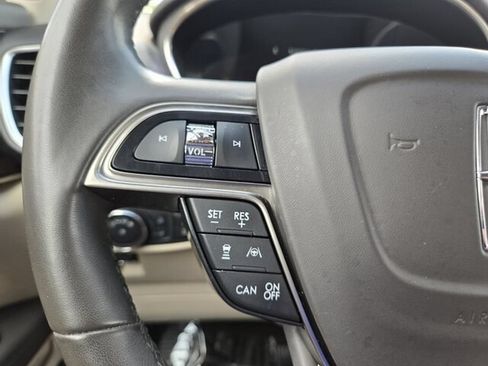 Used 2019 Lincoln Nautilus Reserve FWD image 33
