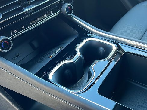 New 2026 Chevrolet Traverse LT w/ Midnight/Sport Edition image 22