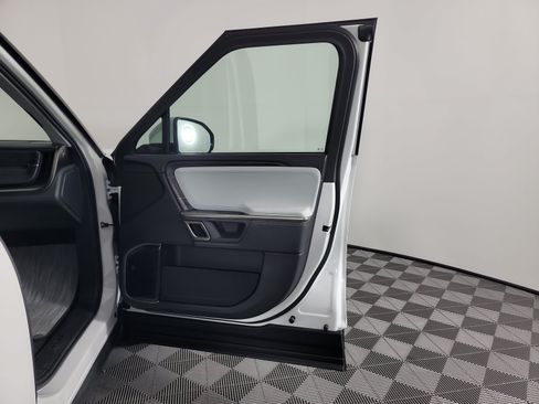 Used 2024 Rivian R1S Adventure AWD/4WD image 18