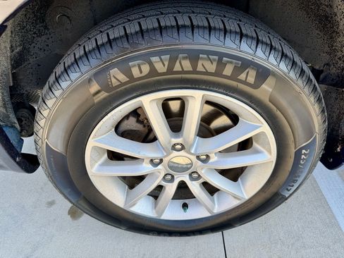 Used 2015 Dodge Grand Caravan SXT w/ UConnect Hands-Free Group image 7