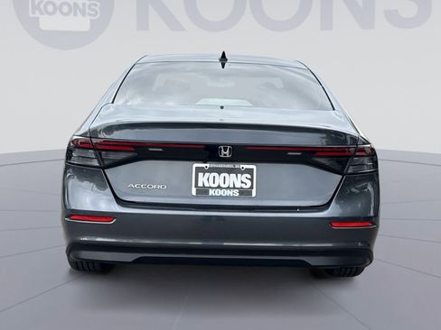 Used 2025 Honda Accord SE image 5