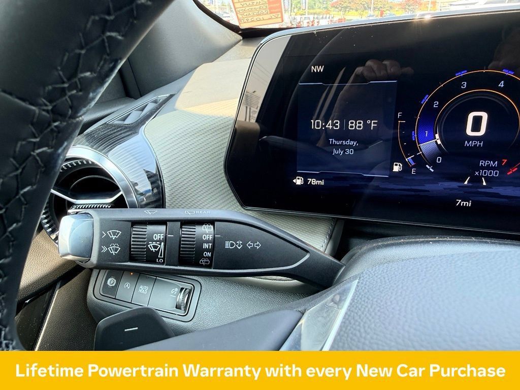 New 2027 Chevrolet Equinox LT w/ Convenience Package II FWD image 23