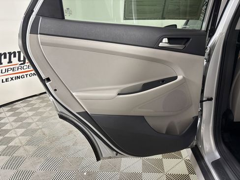 Used 2018 Hyundai Tucson SEL FWD image 19