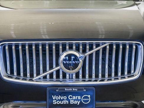 Certified 2024 Volvo XC90 B6 Plus w/ Protection Package Premier AWD/4WD image 8