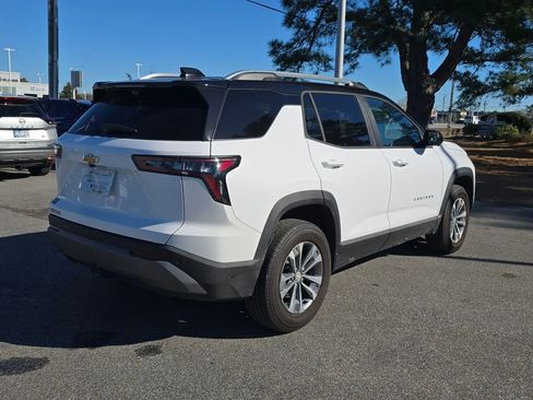 Used 2026 Chevrolet Equinox LT w/ Convenience Package II image 3