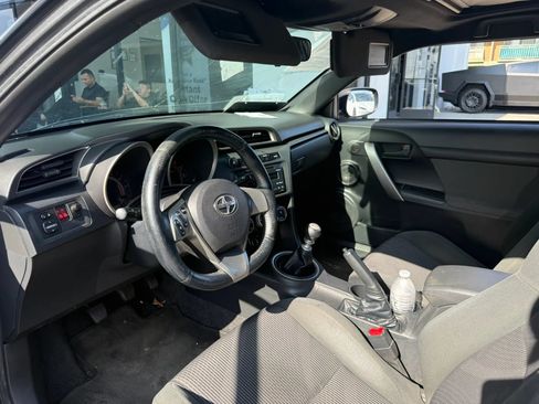 Used 2013 Scion tC FWD image 4