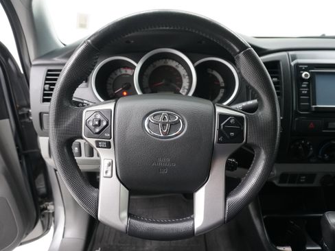 Used 2014 Toyota Tacoma 4x4 Double Cab image 13